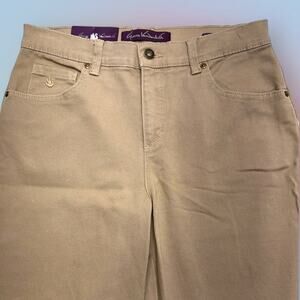GLORIA VANDERBILT Women’s 8 Short Tan Casual AMANDA Jeans